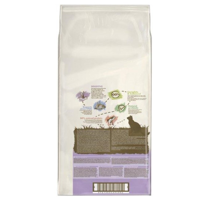 Cat Chow Adult Sensitive Salmon 1.5 кг сухий корм для котів з чутливим травленням з лососем